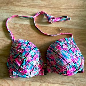 Shade & Shore Vibrant Bikini Top 36D